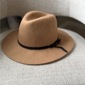 Men's Classic Tan Wool Fedora Hat with Black Band